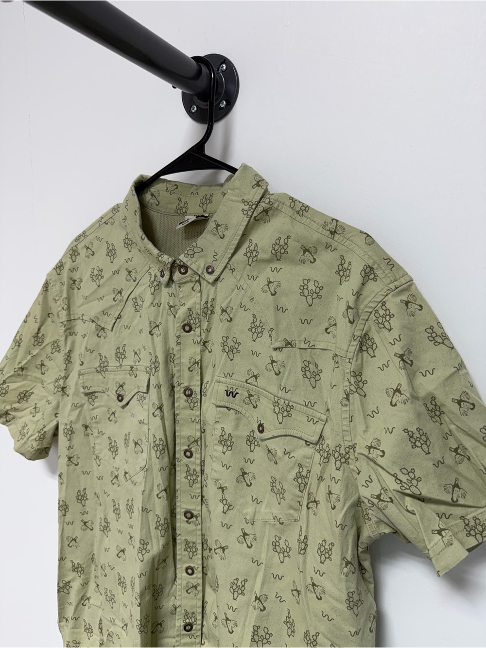 King Ranch Men’s L Cactus Cowboy Print Western Snap Shirt Green